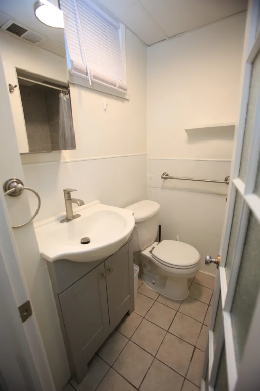 507-2 bathroom